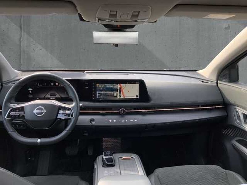 Nissan Ariya Pack Evolve 87 kWh Leder Panorama  20'' Alu Klimasitze