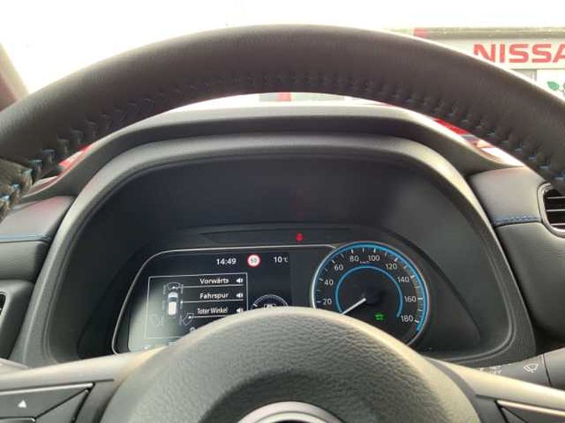 Nissan Leaf N-Connecta Winter & LED Navi SHZ 360° Kamera